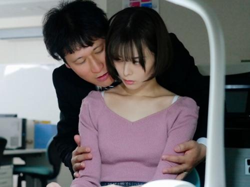 【人妻NTR】休職中の夫に代わり働き始めた人妻OL...男らしい上司に惹かれて一線を越え 旦那に嘘をついて残業不倫セックス