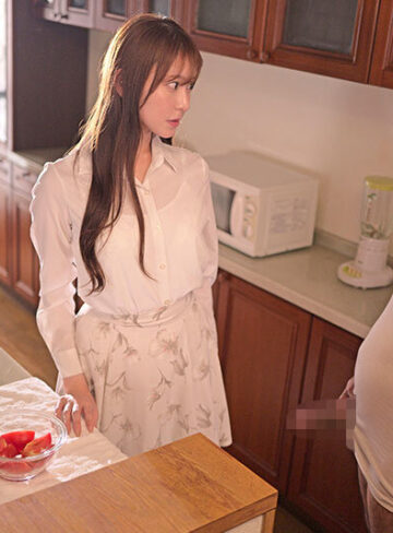 ボケたお義父さんは性欲旺盛でお母さんと間違えたふりして立派なデカチンを見せつけてきて… 楓ふうあ【sone00639】