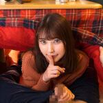 「いつもより濡れちゃった…」こたつ内NTR！親友の前で親友の彼女とこたつの中でバレないようにこっそり濃厚セックス！【huntc00049】