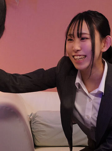 妹みたいな先輩女上司と出張ホテルで相部屋に…スリム巨乳の誘惑に負け童貞チンポで朝まで突きまくる 月城りり香【ipzz00668】