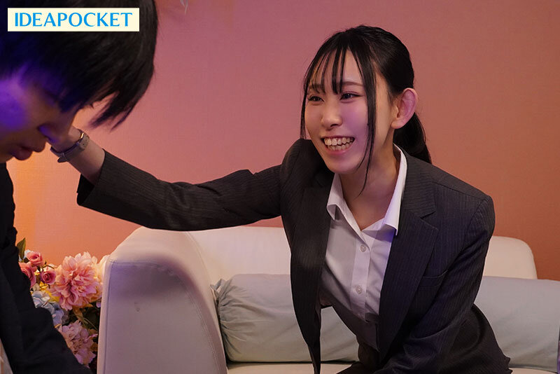 妹みたいな先輩女上司と出張ホテルで相部屋に…スリム巨乳の誘惑に負け童貞チンポで朝まで突きまくる 月城りり香【ipzz00668】