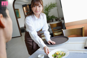 バイト先の大好きな彼女が巨漢のオヤジ店長にわからせ種付けプレスで寝取られていたなんて…。 佐藤しお【miab00131】