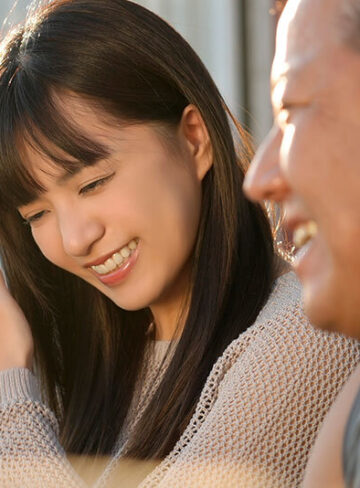彼女のあどけない笑顔と魔性の誘惑に理性を失った私は…巧みな痴女テクといやらしい腰使いで中年オヤジをたぶらかす美人トレーナー水泳教室 逆NTR 根尾あかり【mvsd00591】