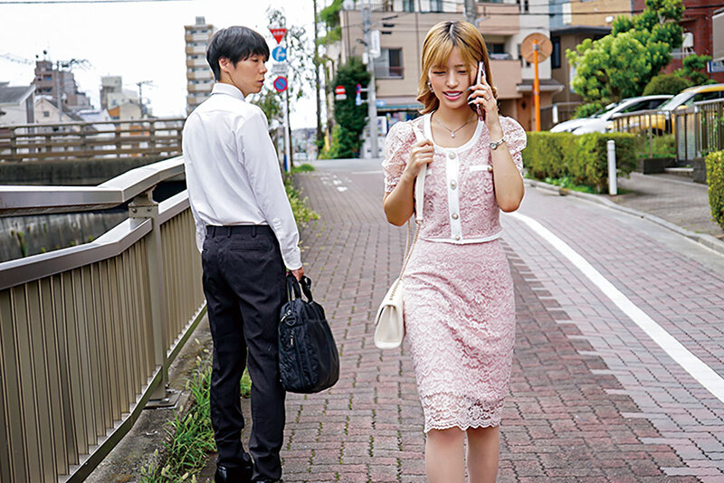 同級生デカチン不倫 地味だったクラスの女が十年ぶりに再会したらセレブな人妻になっていたので巨根で突きまくり俺の女にしてしまった件 椿りか【ngod00316】