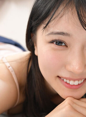 【※脳破壊注意】 やっと出来た初カノジョの正体は… テニサーの男全員とノリでSEX！ 「ヤッちゃう？」が口癖の チンハメビッチでした…。 安達夕莉【snos00286】
